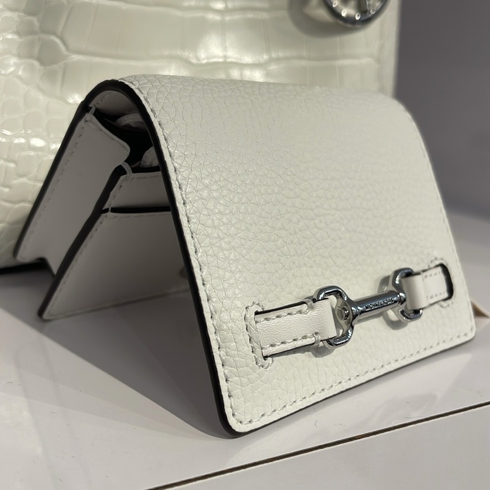 MICHAEL KORS Carson Small Pebbled Leather Wallet
OPTIC WHITE
NWT - Picture 12 of 16